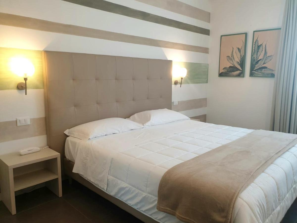 Hotel Grel Киарамонте Гулфи Екстериор снимка
