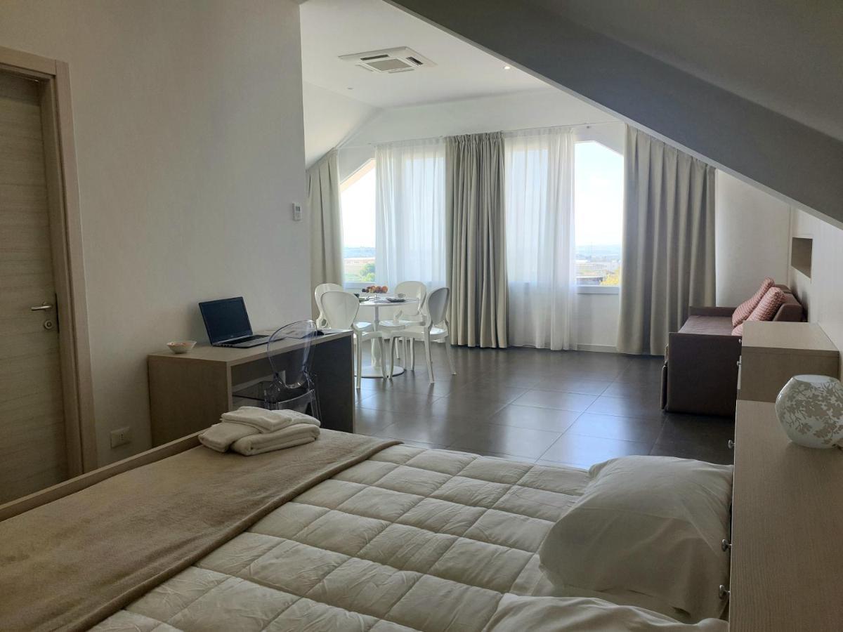 Hotel Grel Киарамонте Гулфи Екстериор снимка