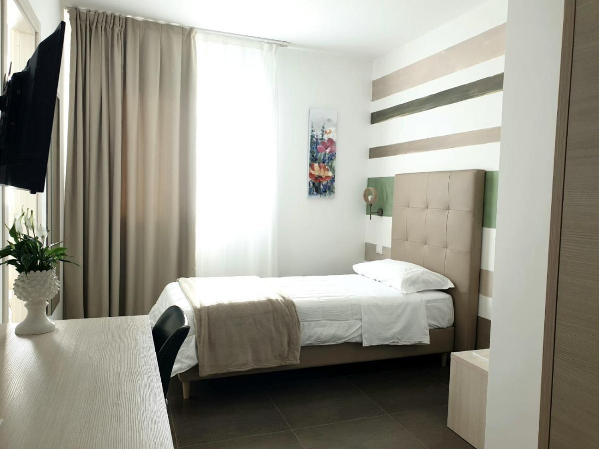 Hotel Grel Киарамонте Гулфи Екстериор снимка