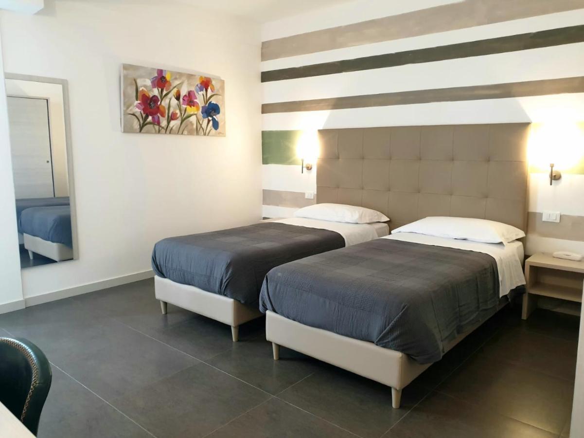 Hotel Grel Киарамонте Гулфи Екстериор снимка