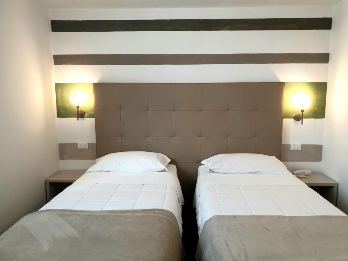 Hotel Grel Киарамонте Гулфи Екстериор снимка