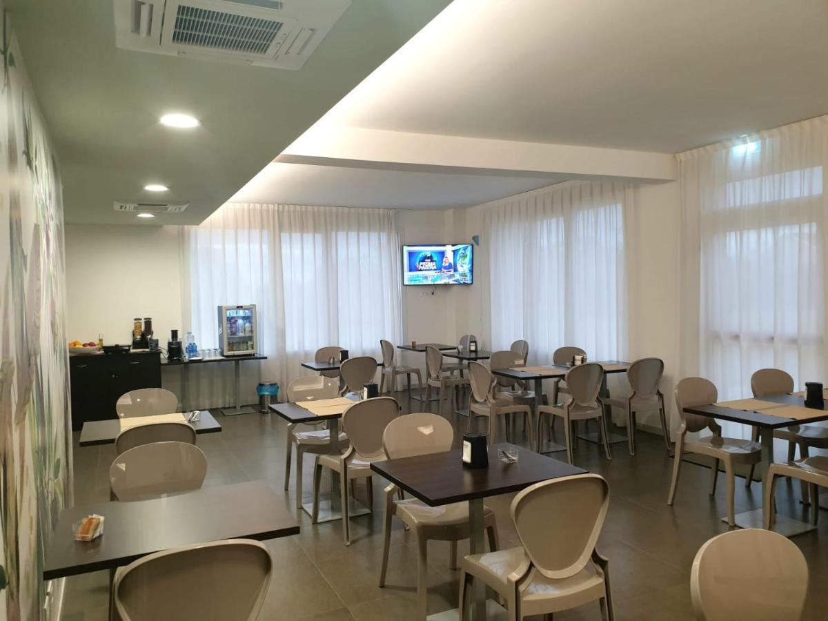 Hotel Grel Киарамонте Гулфи Екстериор снимка