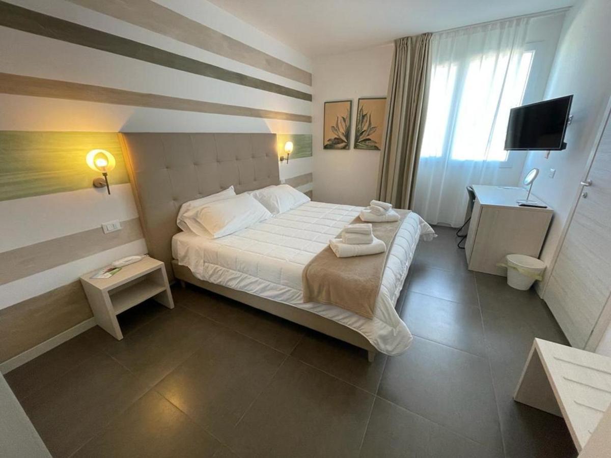 Hotel Grel Киарамонте Гулфи Екстериор снимка